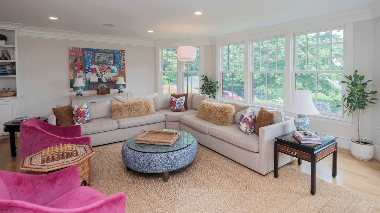Photo of Livingroom in Top of the Hill