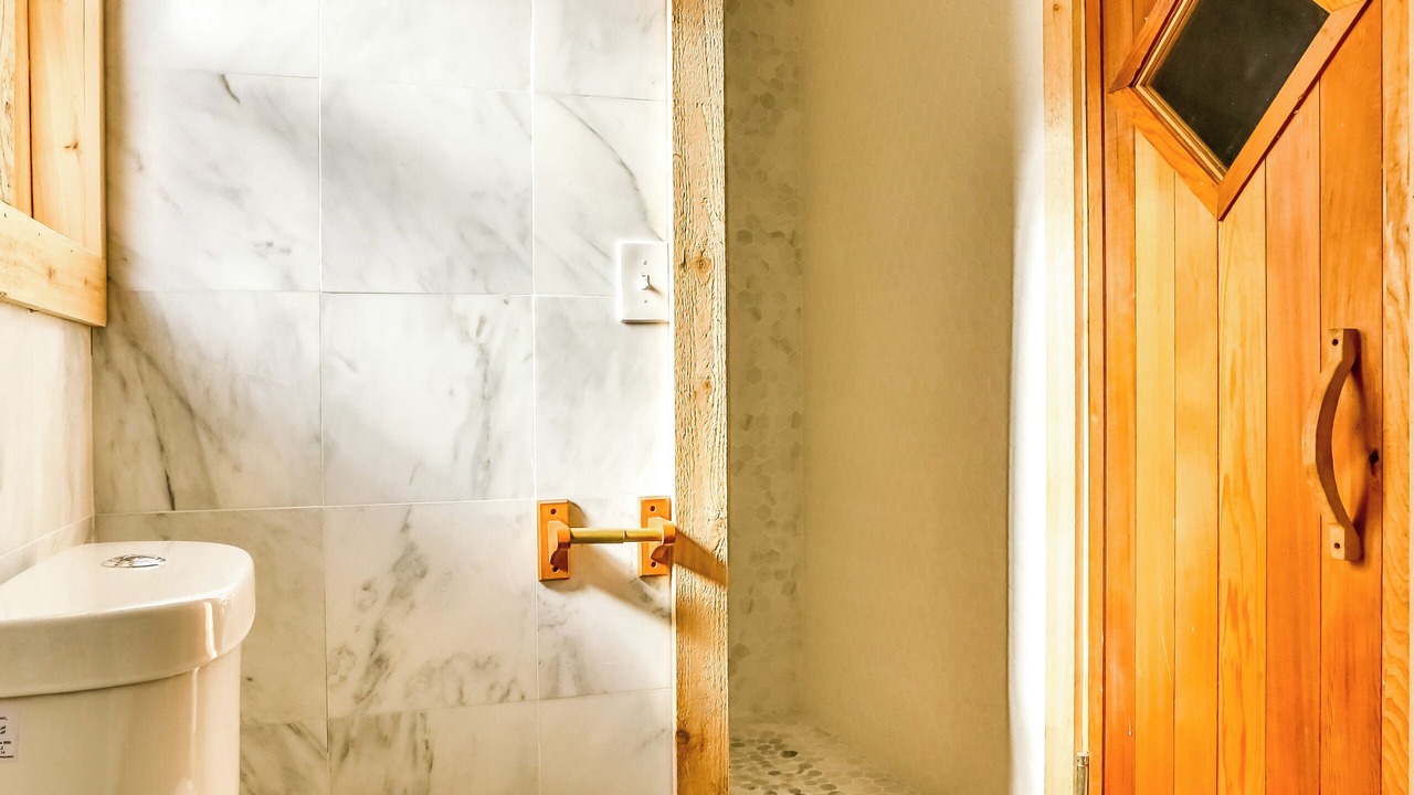 Photo of Bathroom in Hunter