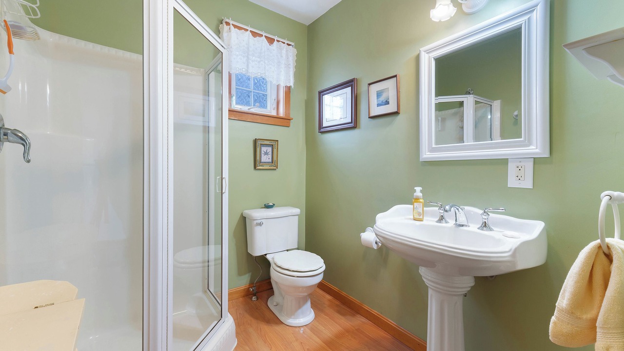 Photo of Bathroom in York Harbor