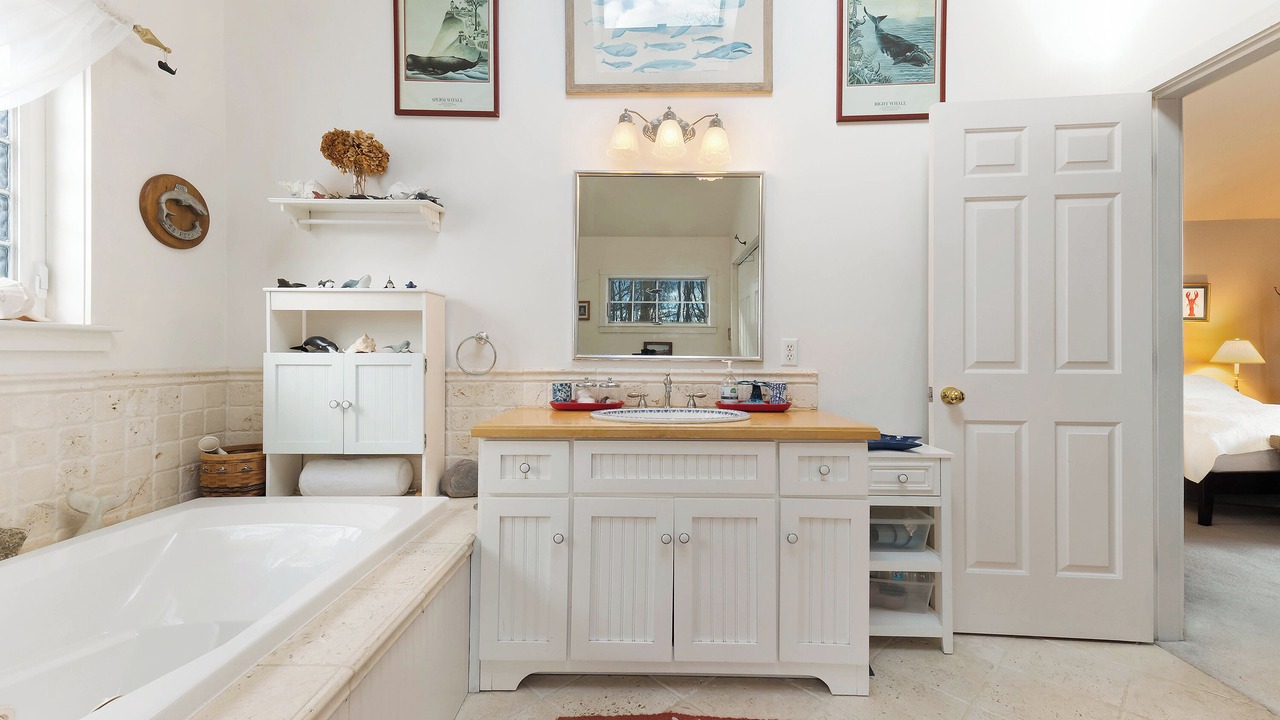 Photo of Bathroom in York Harbor