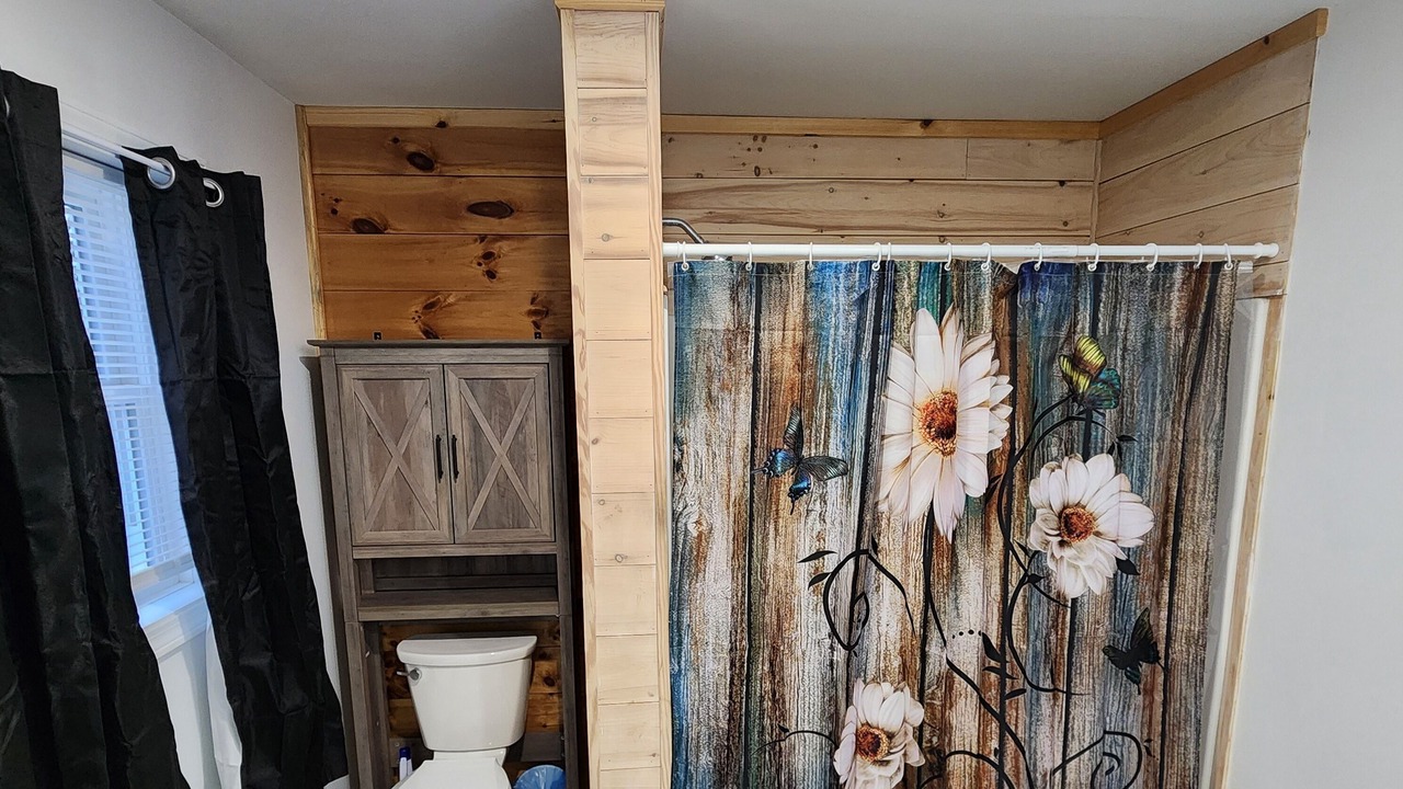 Photo of Bathroom in Adamsville