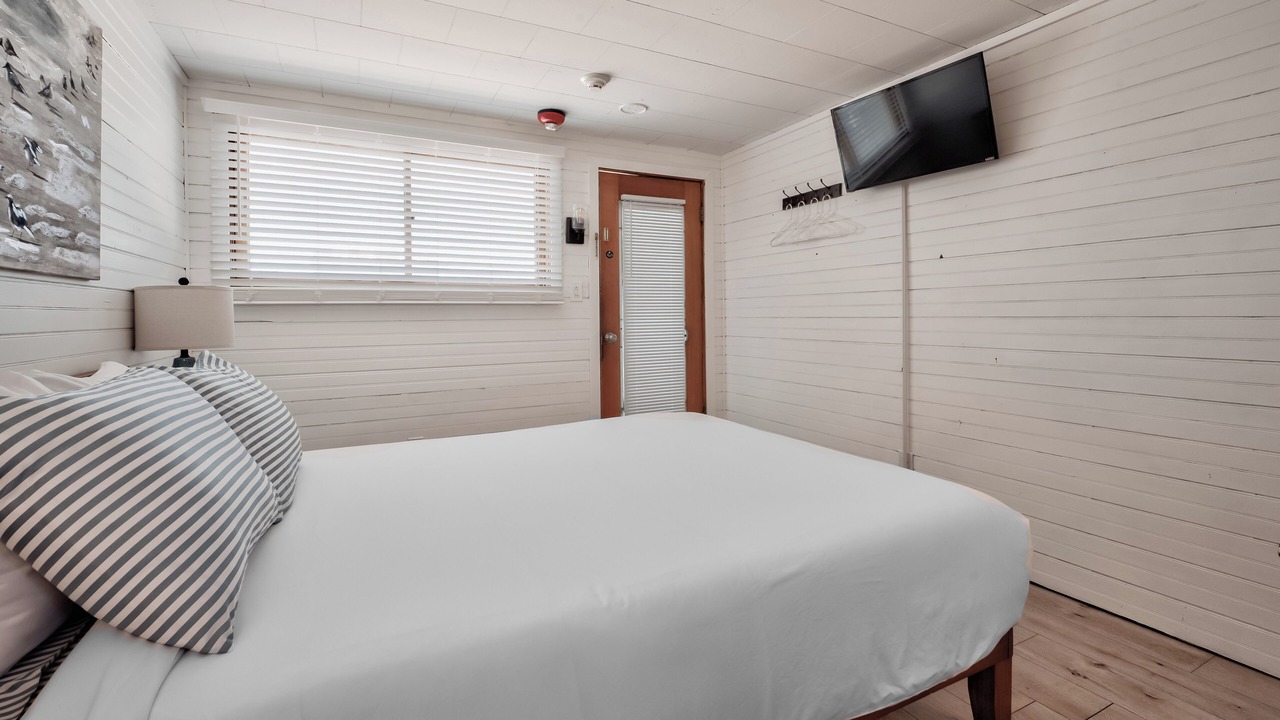 Photo of Bedroom in Ocean Bay Park