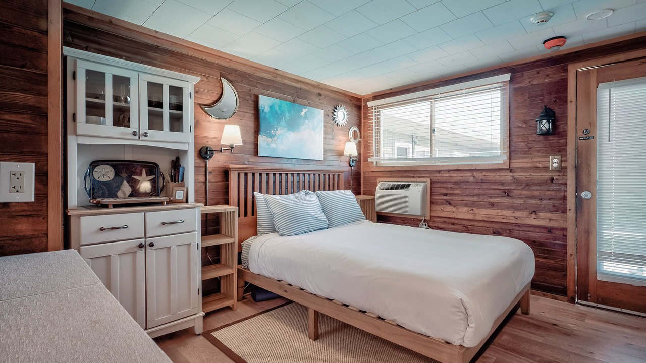 Photo of Bedroom in Ocean Bay Park