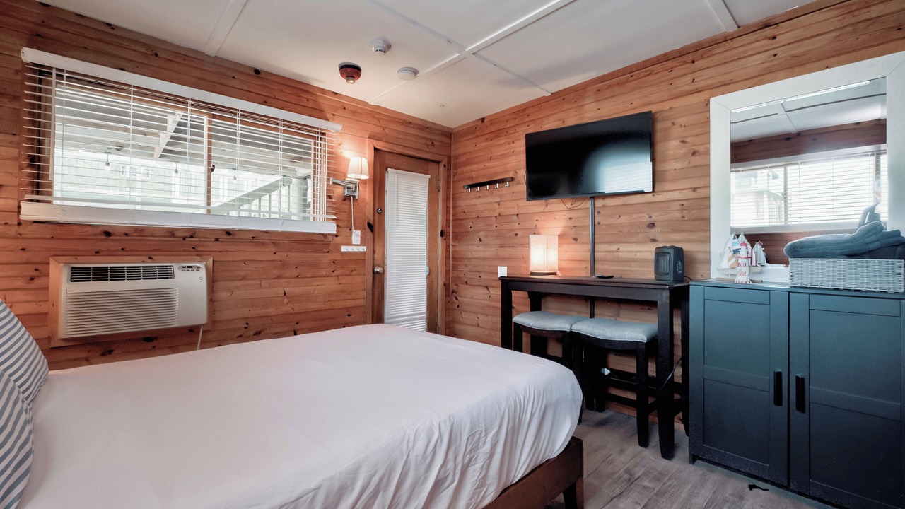 Photo of Bedroom in Ocean Bay Park