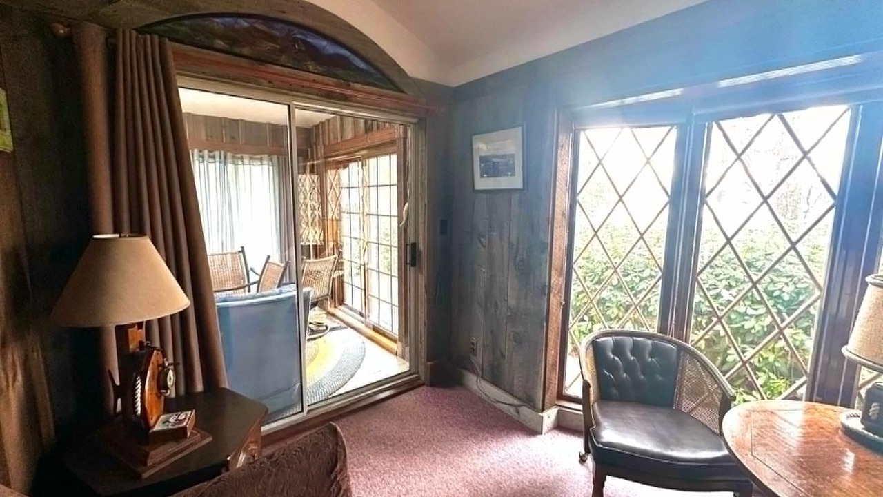 Photo of Livingroom in Holderness