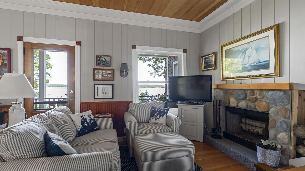 Photo of Livingroom in Yarmouth