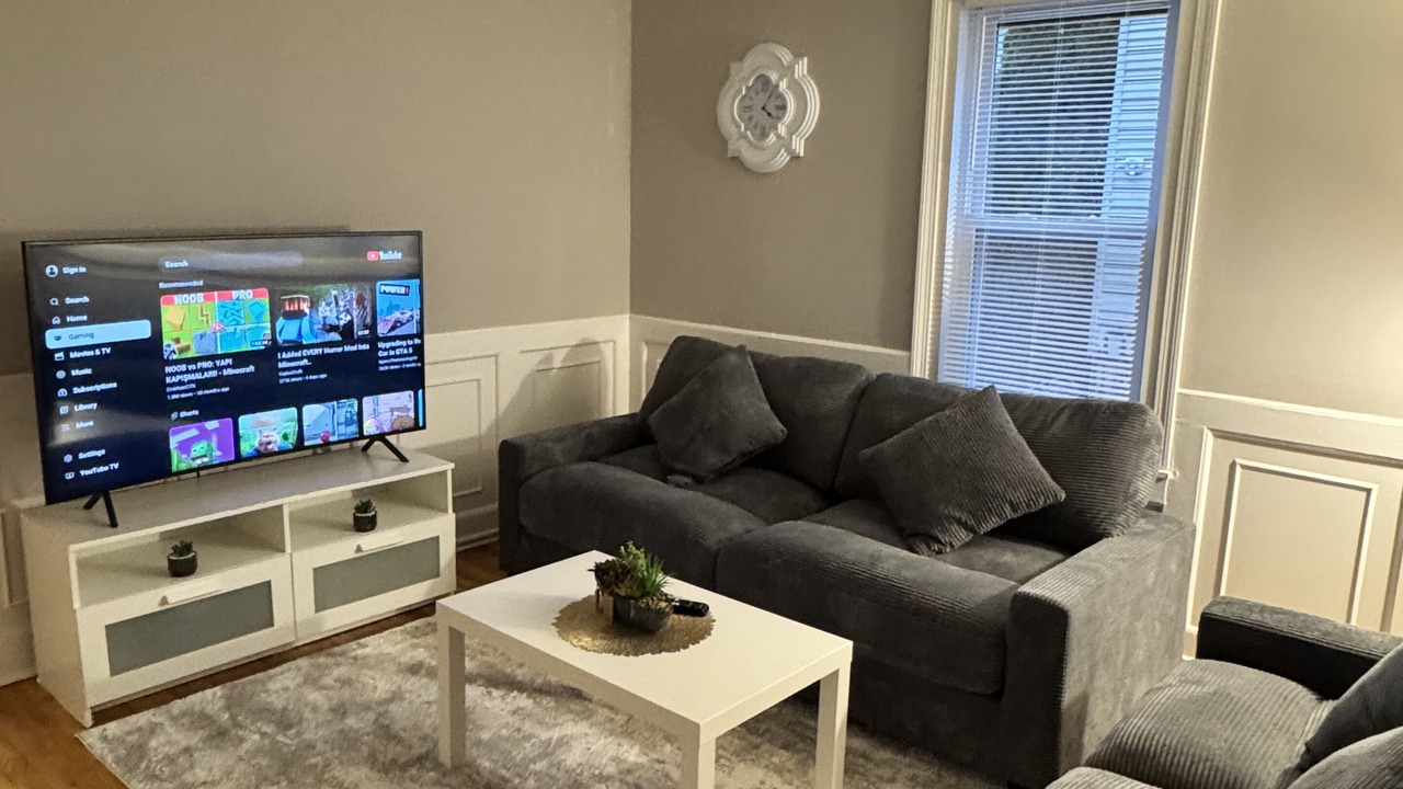 Photo of Livingroom in West Haven