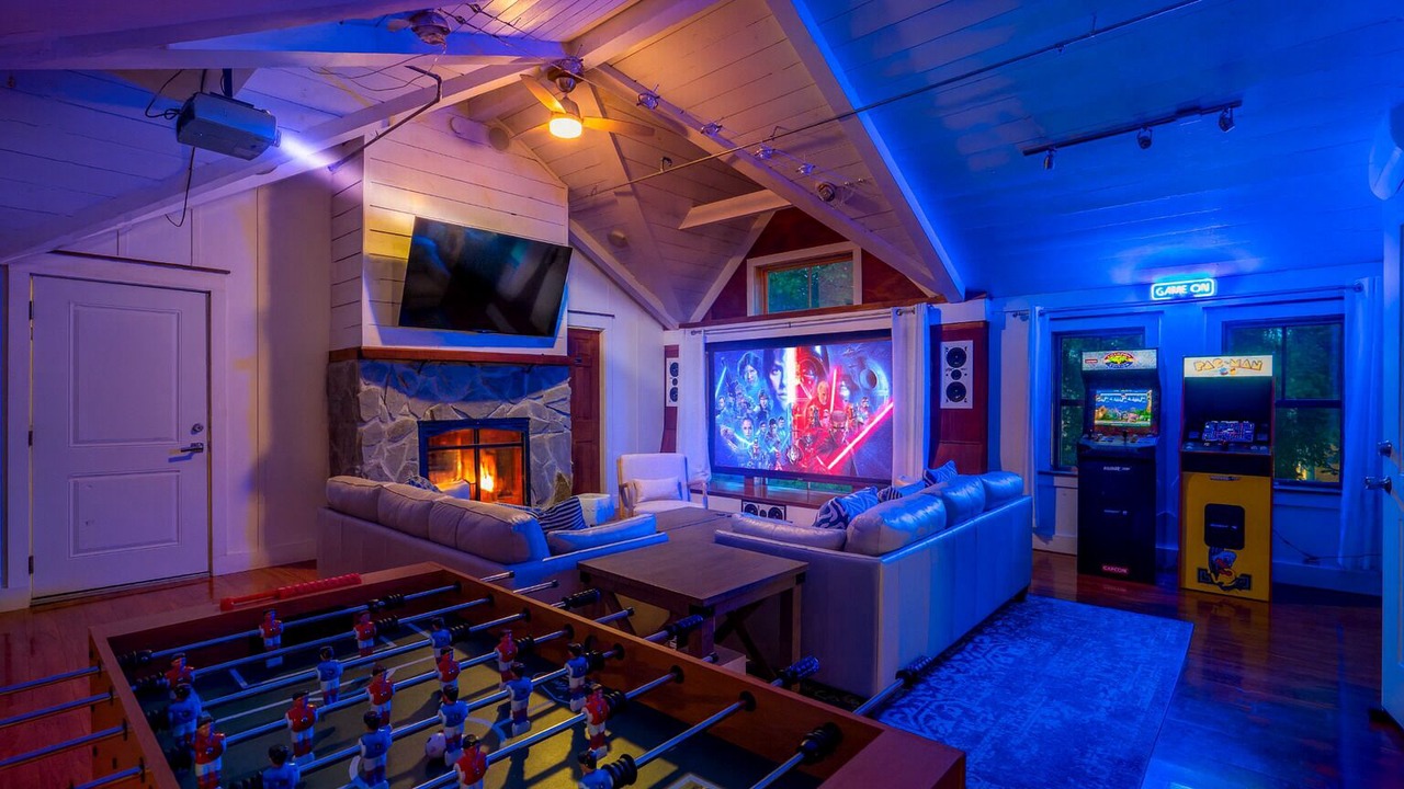 Photo of Livingroom in Falmouth Foreside