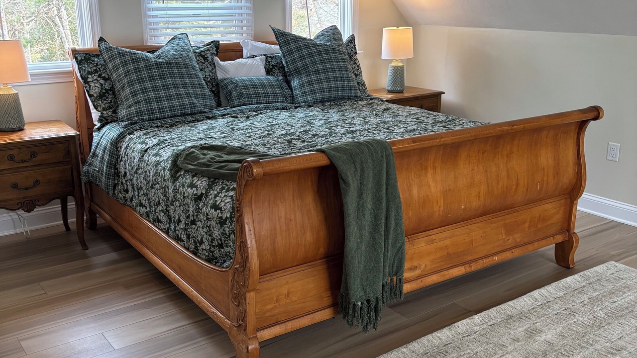 Photo of Bedroom in Seconsett Island