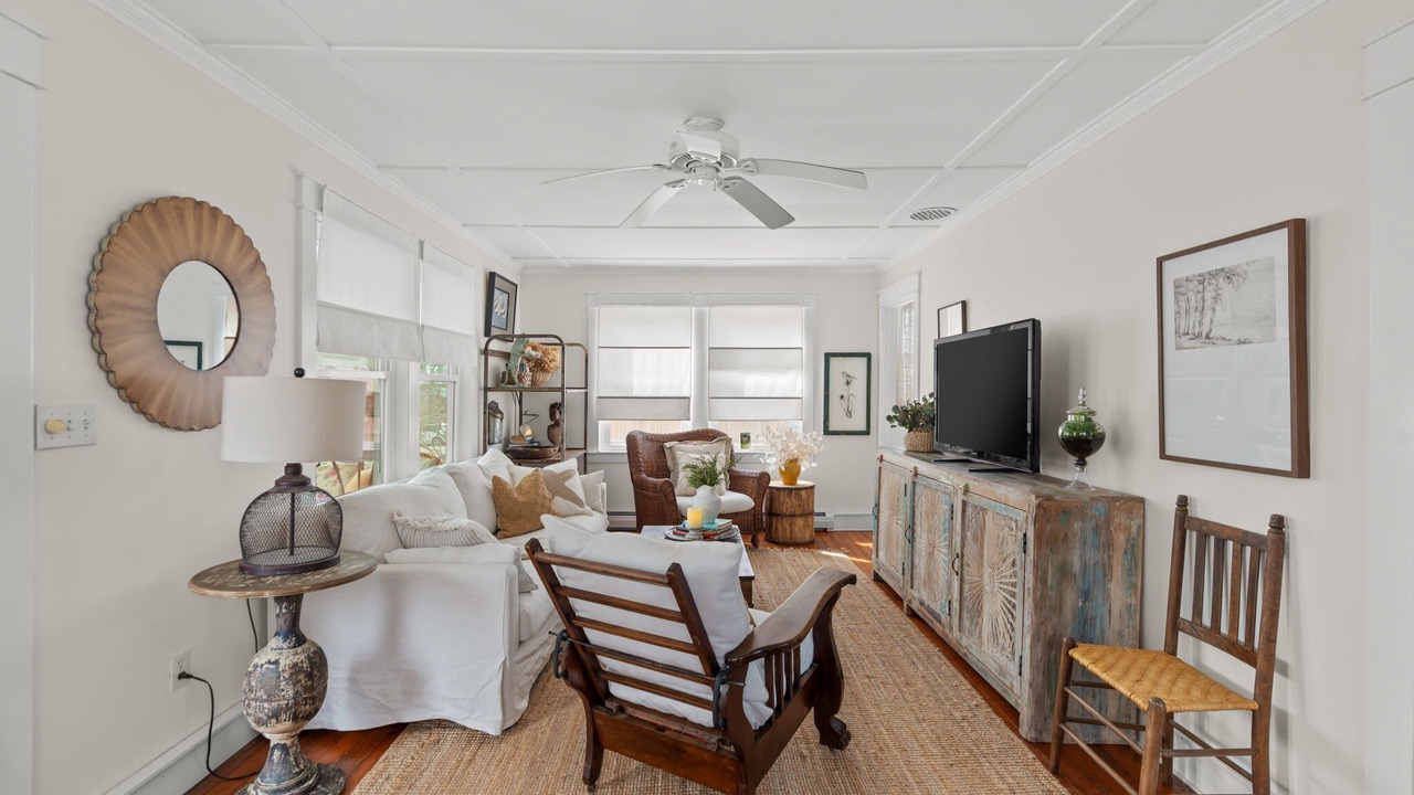 Photo of Livingroom in Hyannis