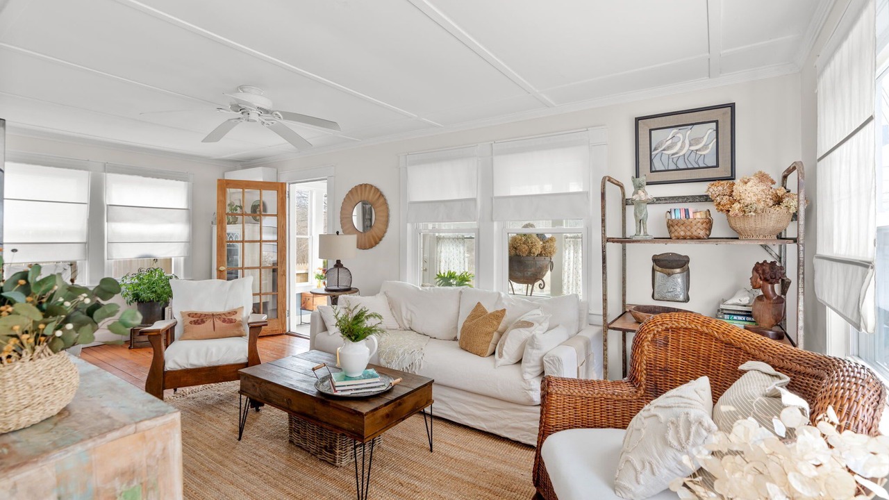 Photo of Livingroom in Hyannis