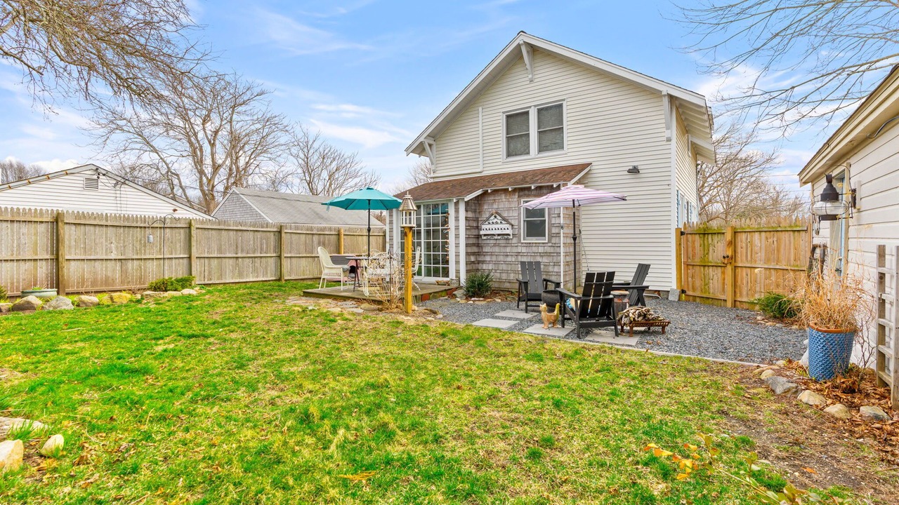Photo of Patio Balcony in Hyannis