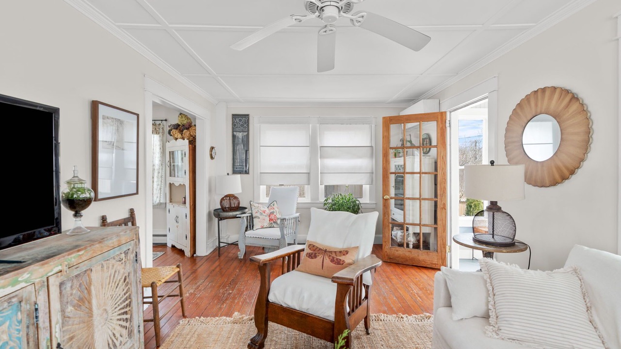 Photo of Livingroom in Hyannis
