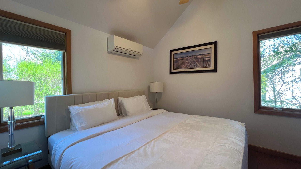 Photo of Bedroom in Shinnecock Hills