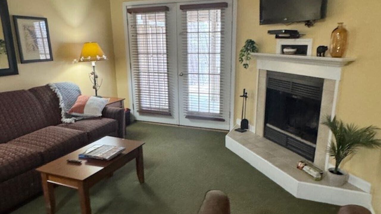 Photo of Livingroom in Francestown