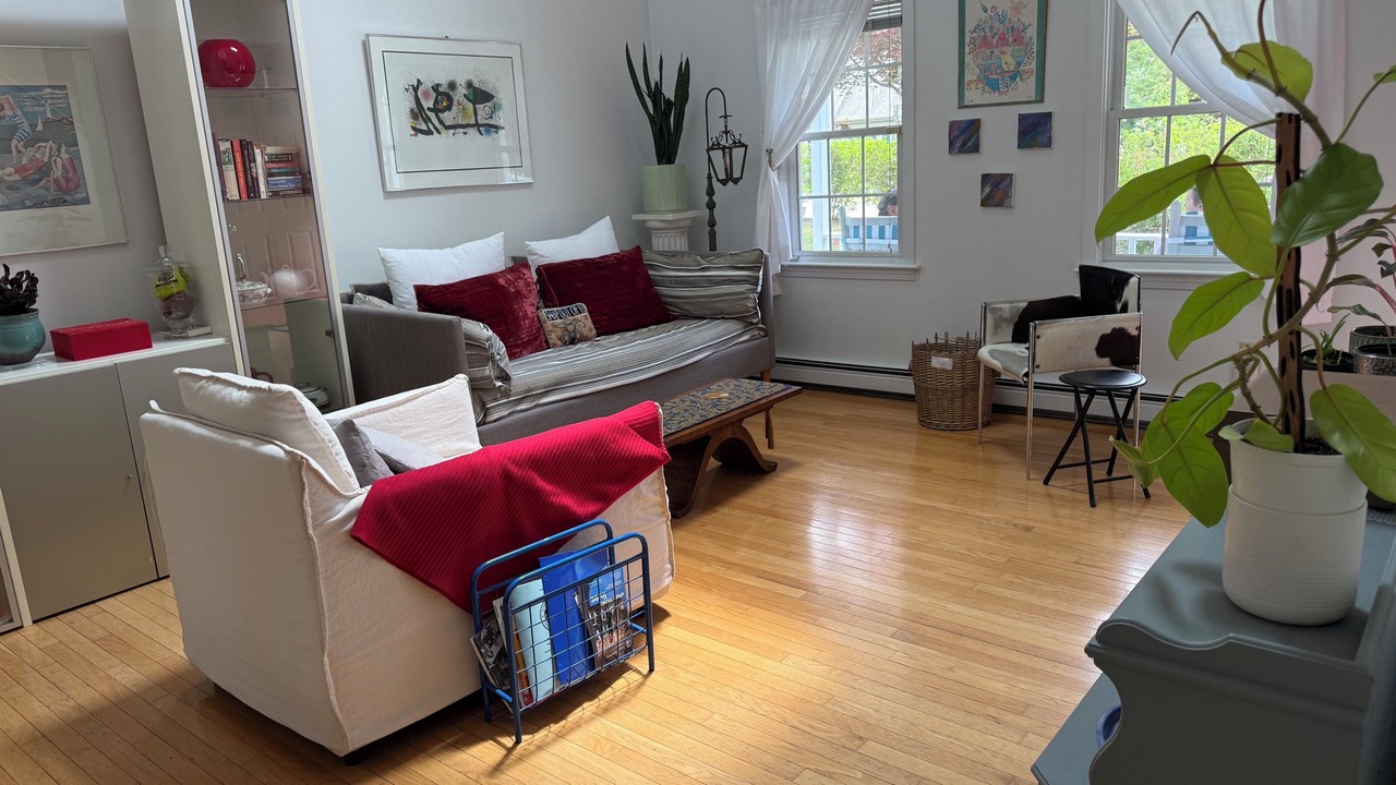 Photo of Livingroom in Mashpee