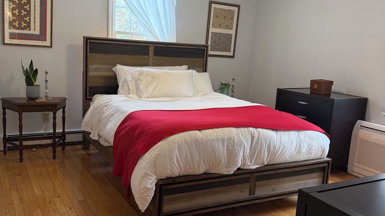 Photo of Bedroom in Mashpee