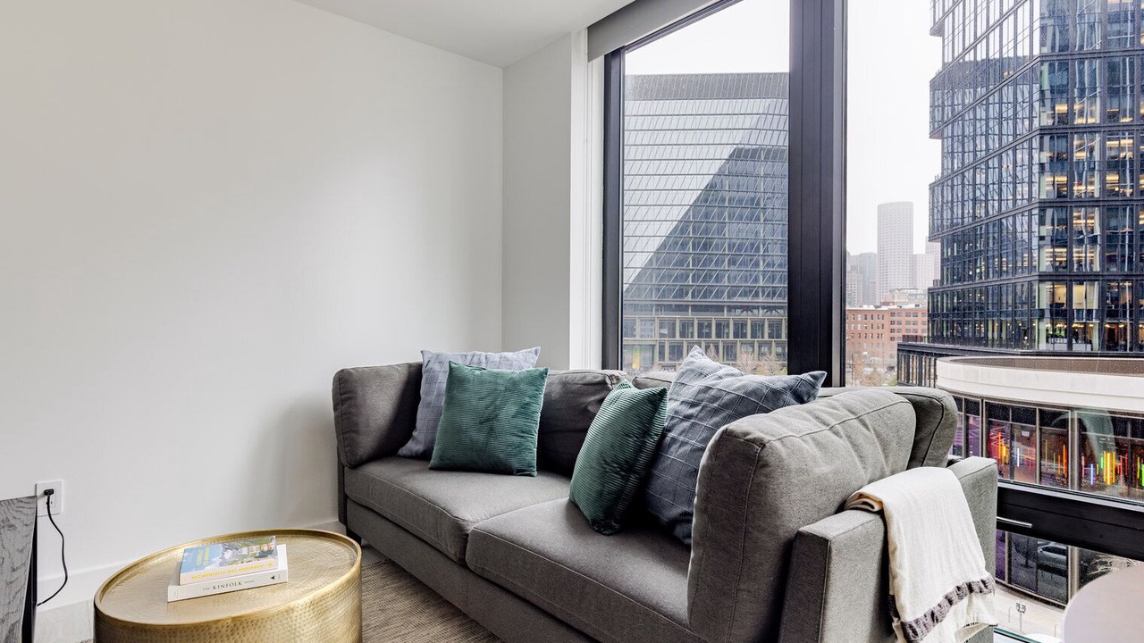 Photo of Livingroom in Seaport District