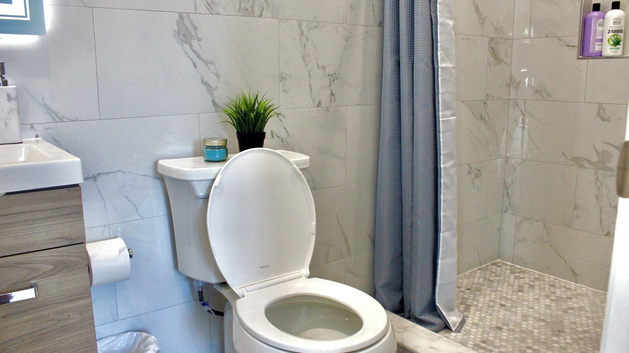 Photo of Bathroom in Ditmars Steinway
