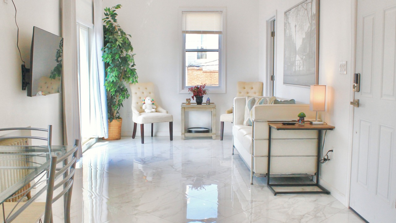 Photo of Livingroom in Ditmars Steinway