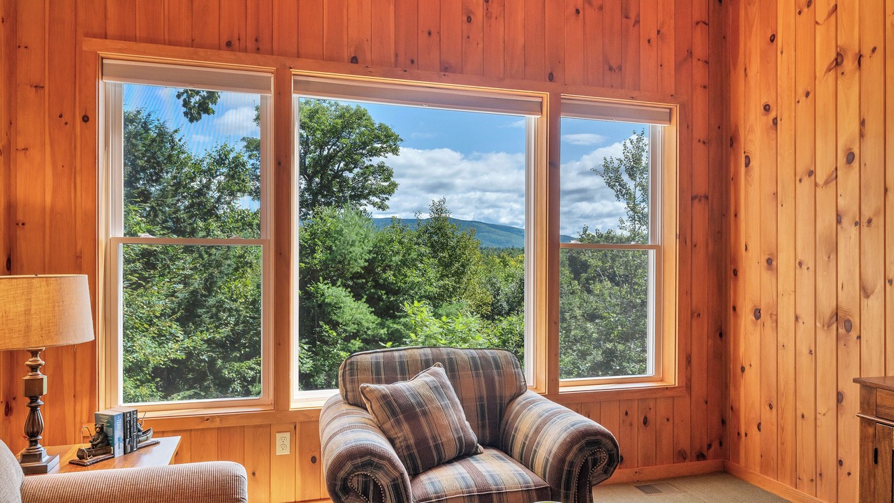 Photo of Livingroom in Moultonborough