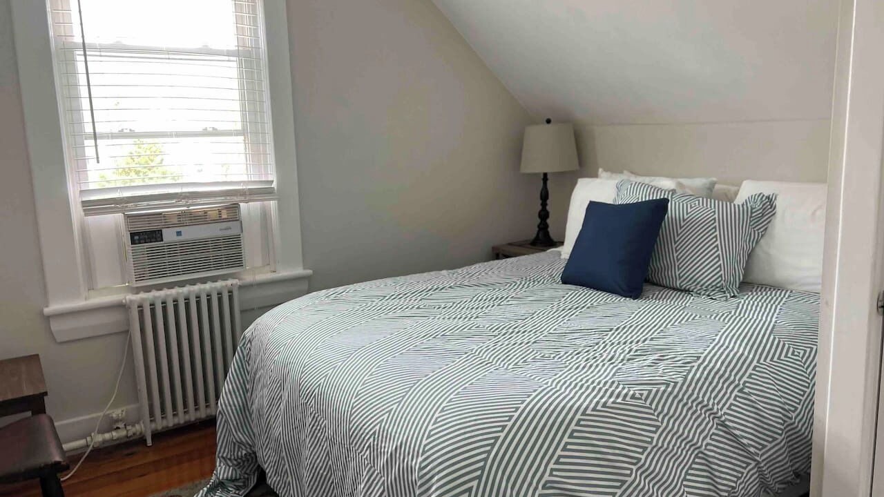 Photo of Bedroom in Mystic