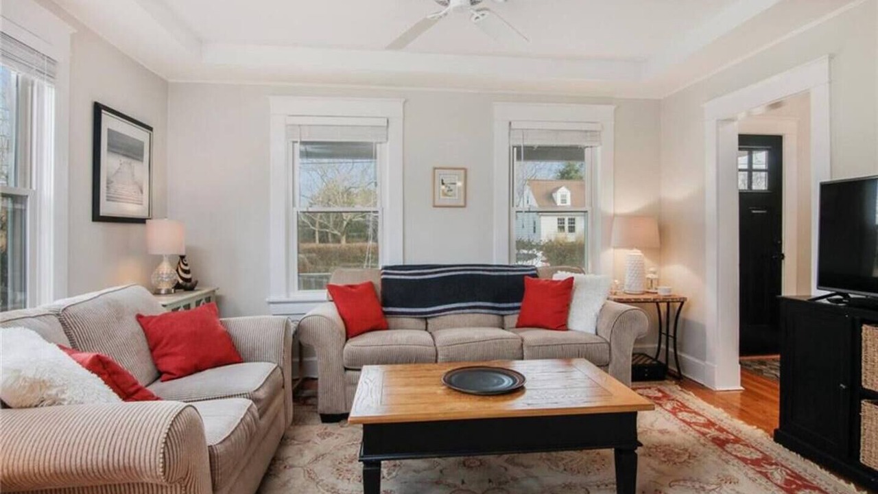 Photo of Livingroom in Mystic