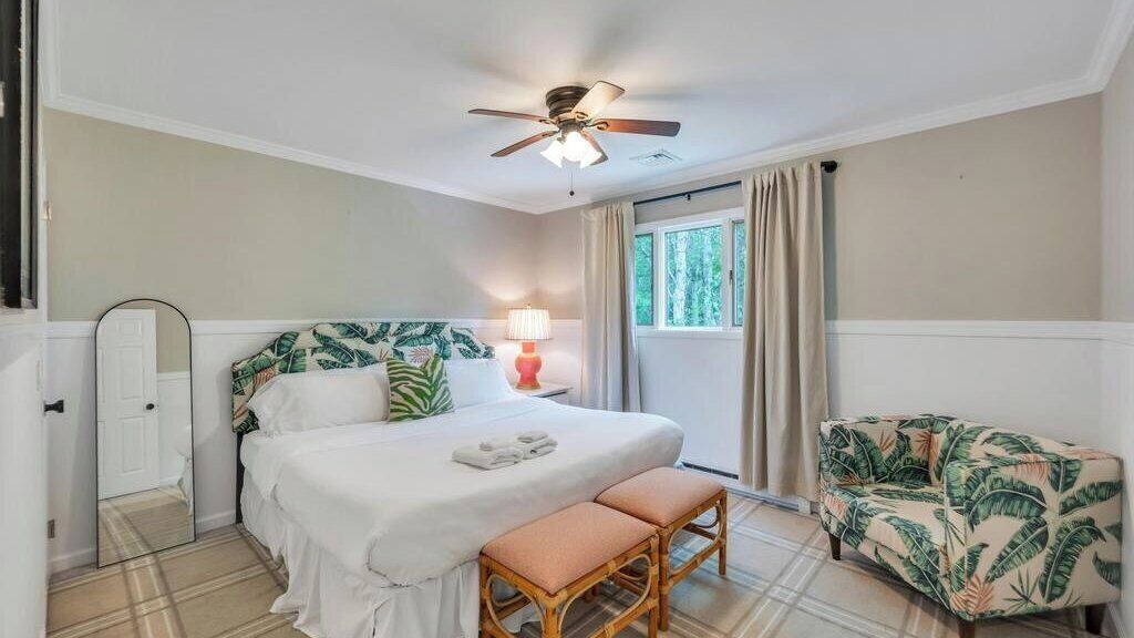 Photo of Bedroom in Noyack