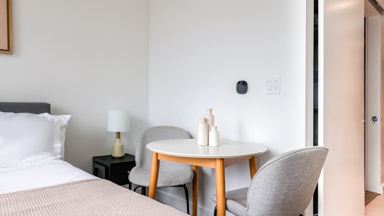 Photo of Bedroom in Seaport District