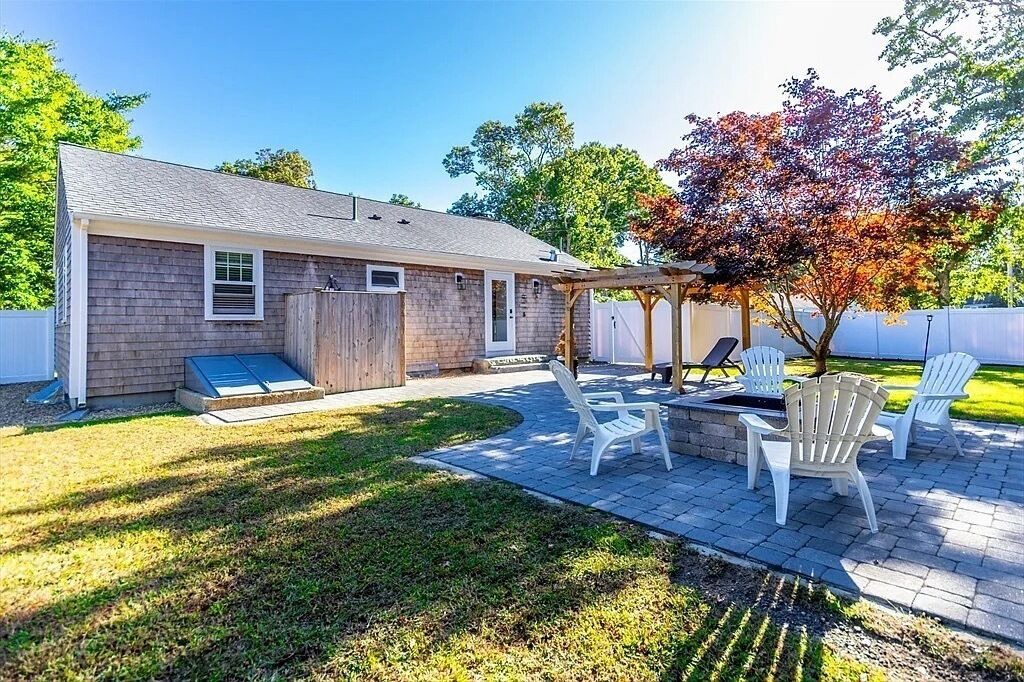 Photo of Patio Balcony in West Hyannisport