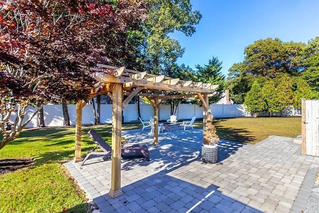 Photo of Patio Balcony in West Hyannisport