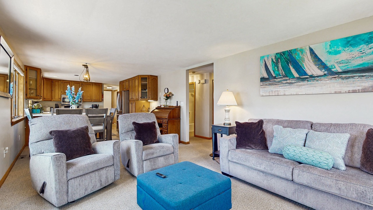 Photo of Livingroom in York Harbor