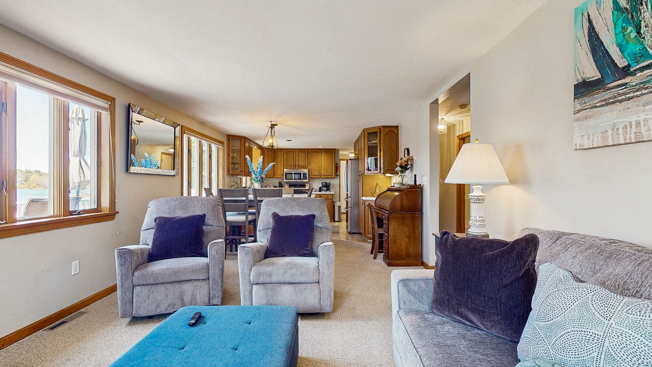 Photo of Livingroom in York Harbor