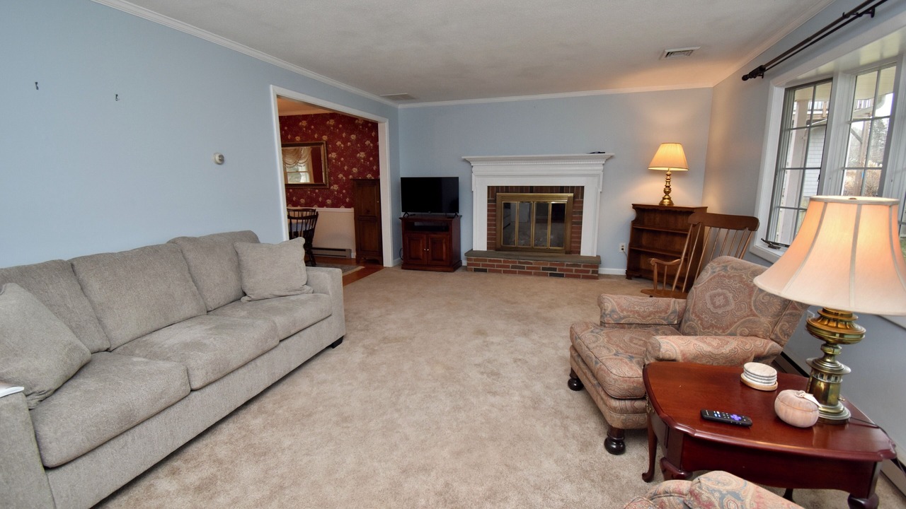Photo of Livingroom in Westerly