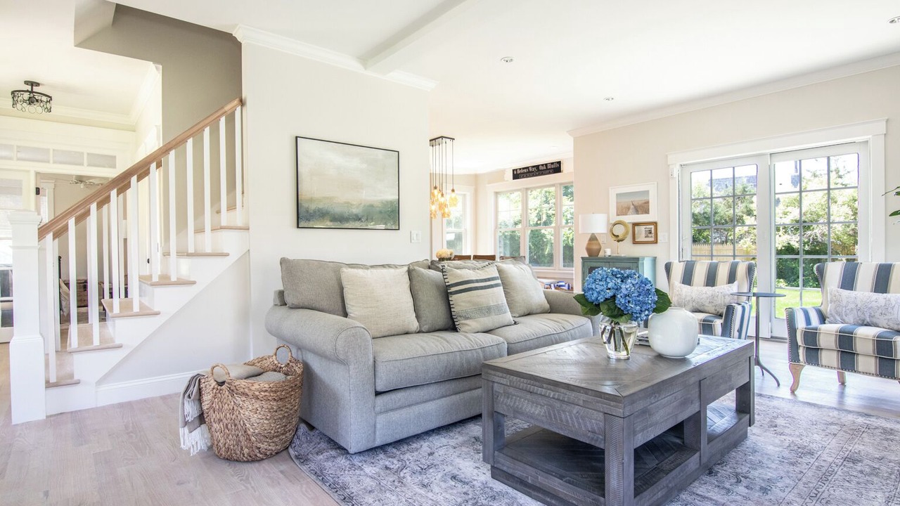 Photo of Livingroom in Oak Bluffs
