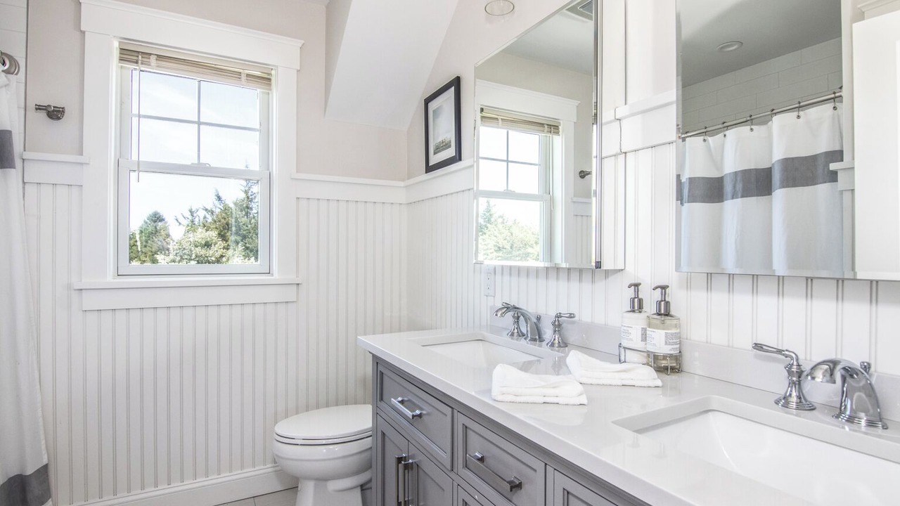 Photo of Bathroom in Oak Bluffs