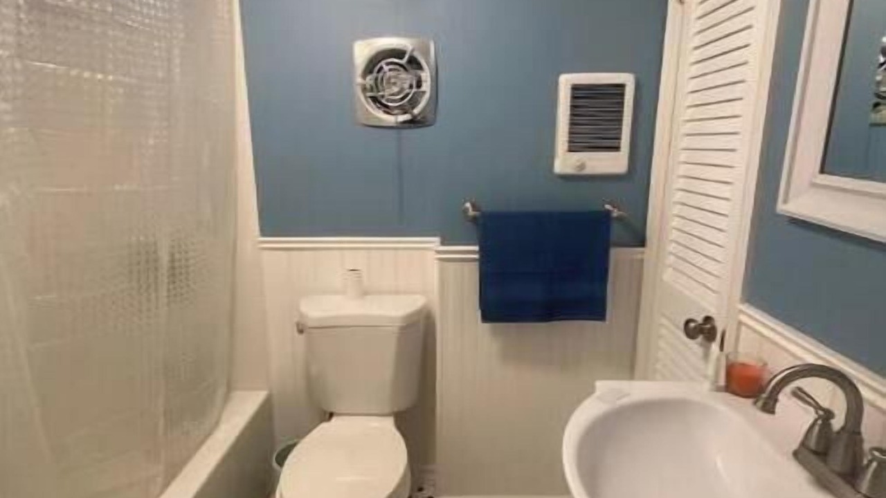 Photo of Bathroom in Momauguin