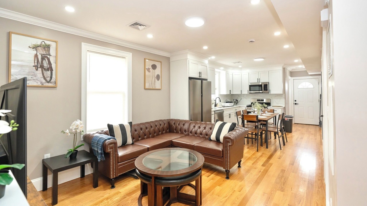 Photo of Livingroom in Codman Square