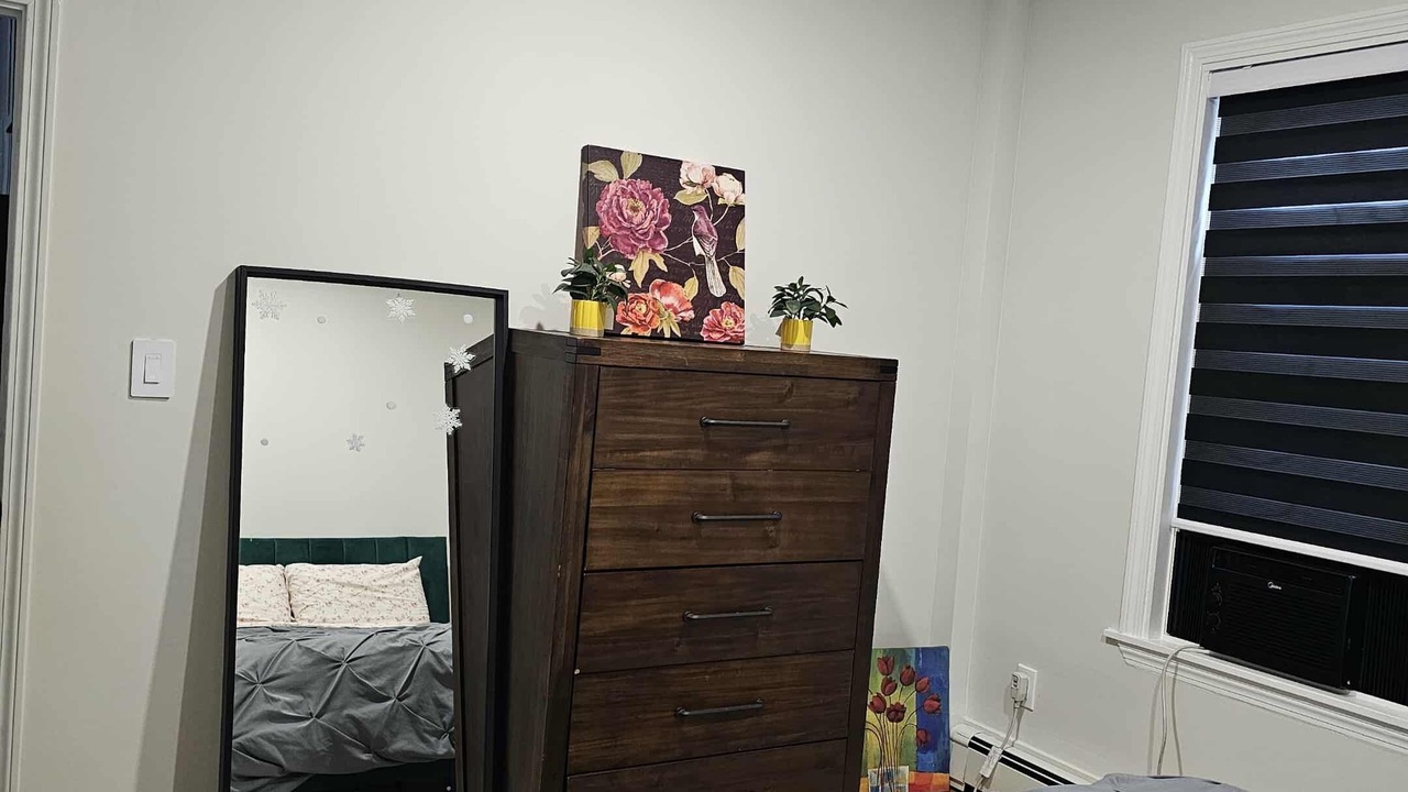 Photo of Bedroom in Hyde Square