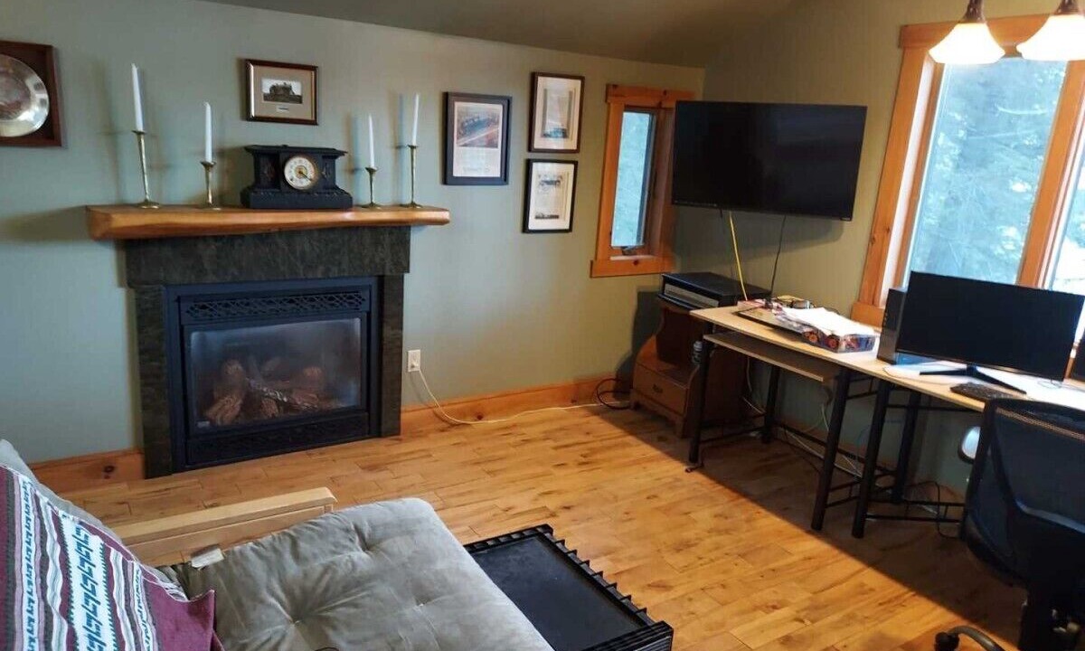 Photo of Livingroom in Alton Bay