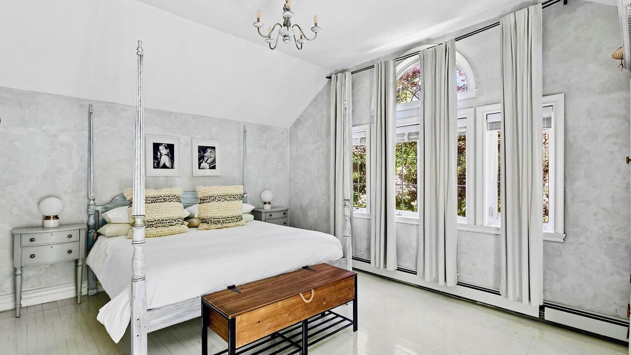 Photo of Bedroom in Noyack