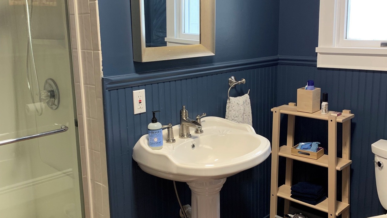 Photo of Bathroom in Greenport West