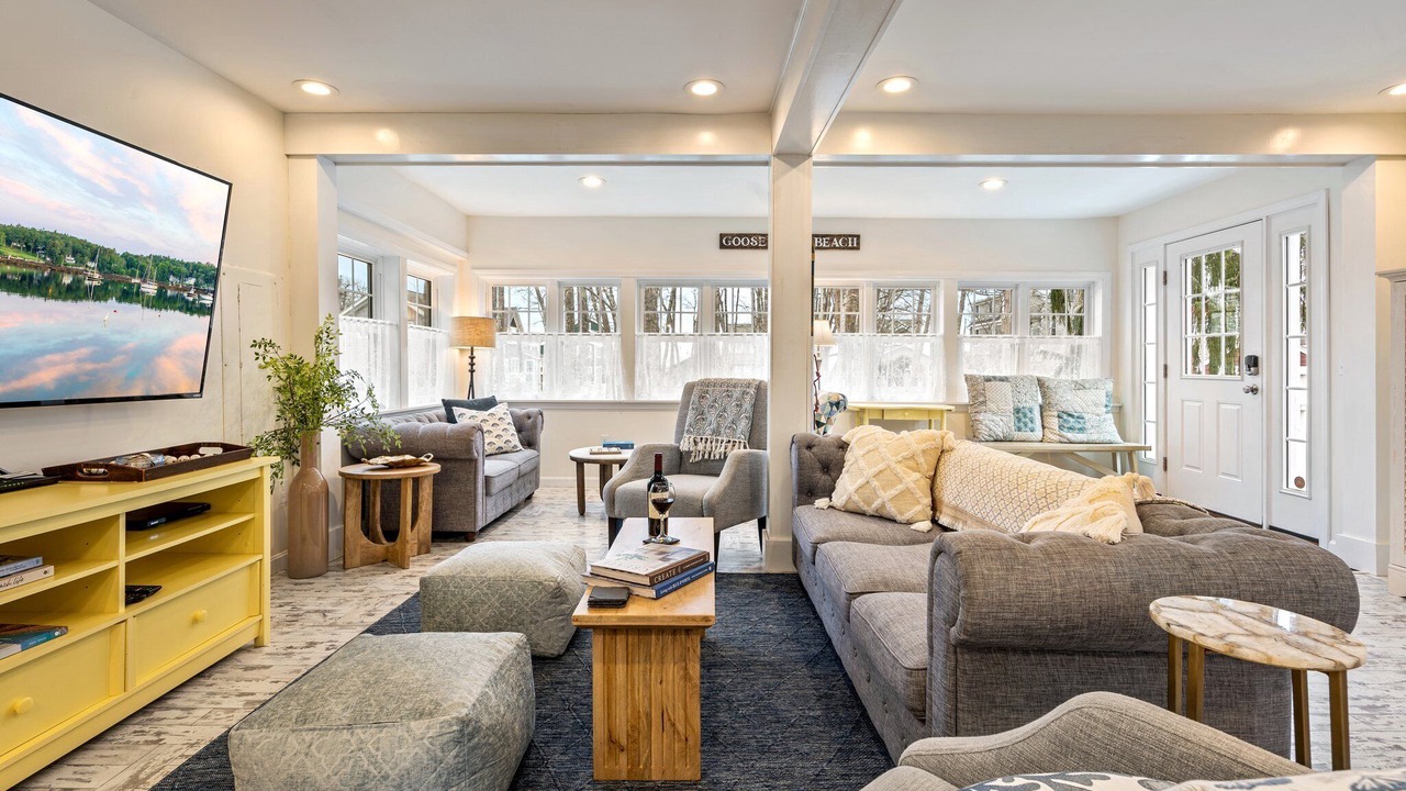 Photo of Livingroom in Kennebunkport