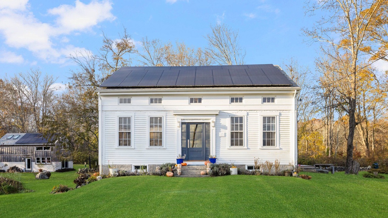 Photo of Outdoor in Tiverton