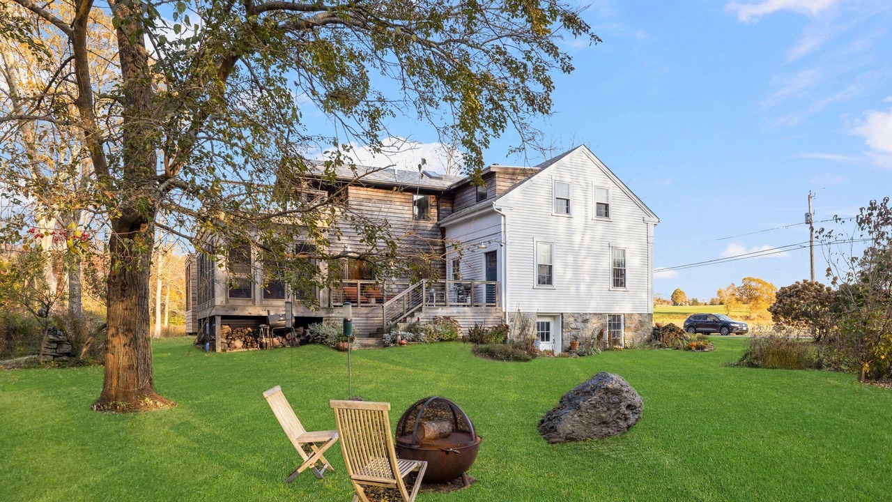 Photo of Outdoor in Tiverton
