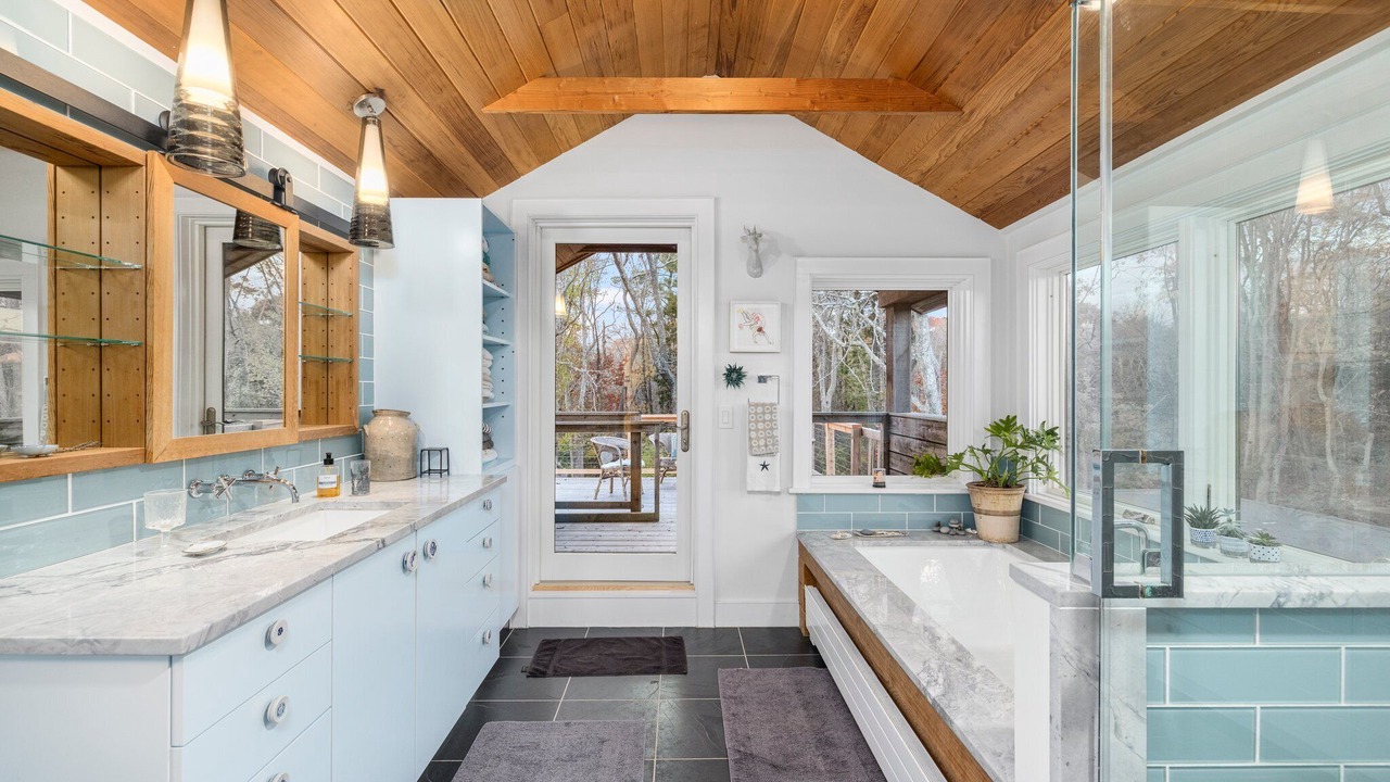 Photo of Bathroom in Tiverton