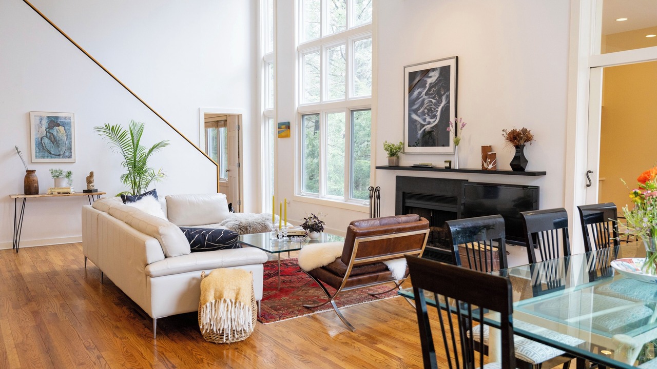 Photo of Livingroom in Lenox