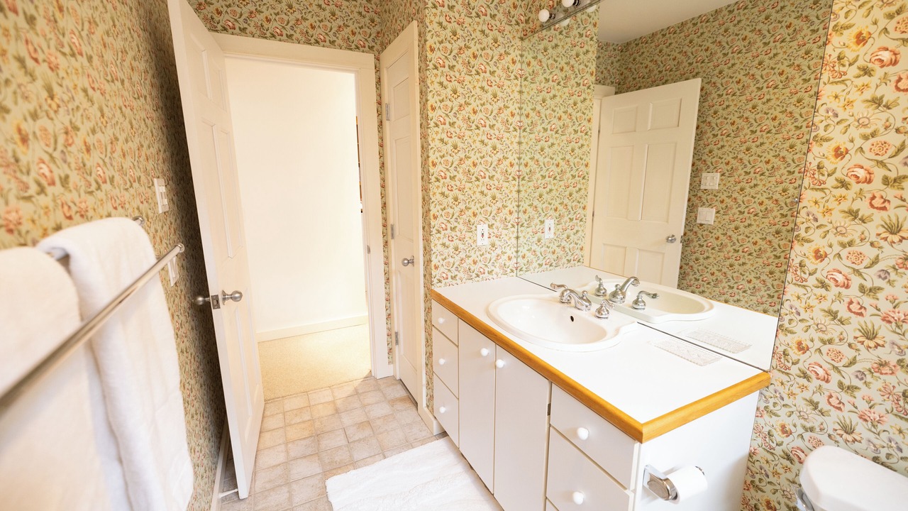 Photo of Bathroom in Lenox
