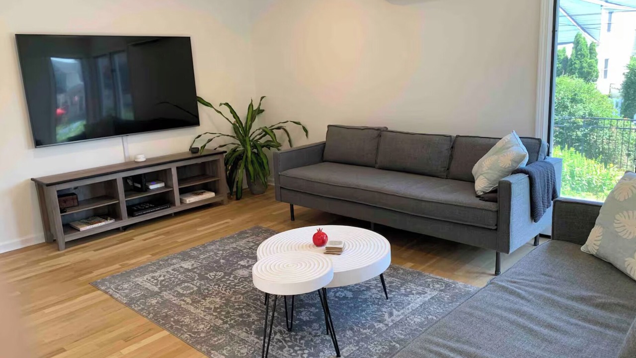 Photo of Livingroom in Milford