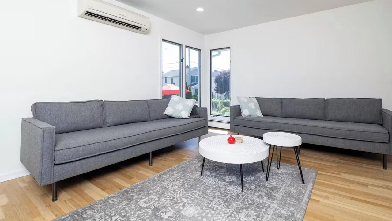 Photo of Livingroom in Milford